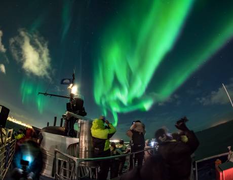 Média réf. 4079 (3/4): Croisière d’observation des aurores boréales